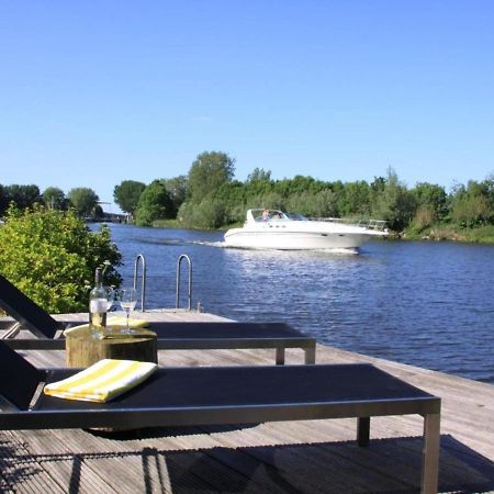 Riverside Holiday Home Near Amsterdam Nigtevecht Bagian luar foto